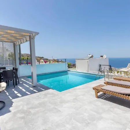 וילה 3 Bedroom-Sea View Villa With Private Pool,Bbq-Yalikavak-Bodrum בודרום